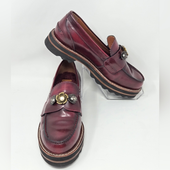 Coach Lenox Loafer In Burgundy With Tea Roses - Picture 1 of 8